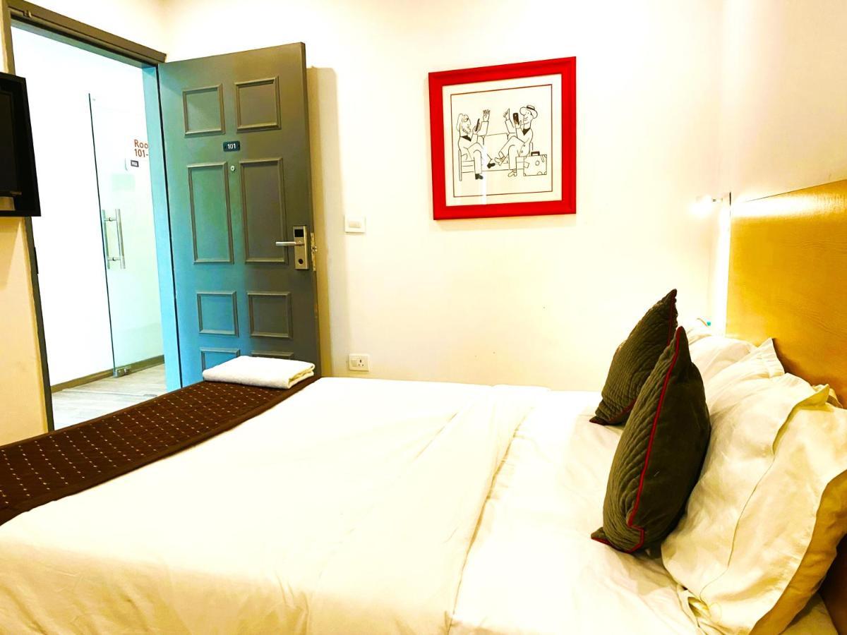 Qotel Hotel Ip Residency East Delhi Preet Vihar 新德里 外观 照片