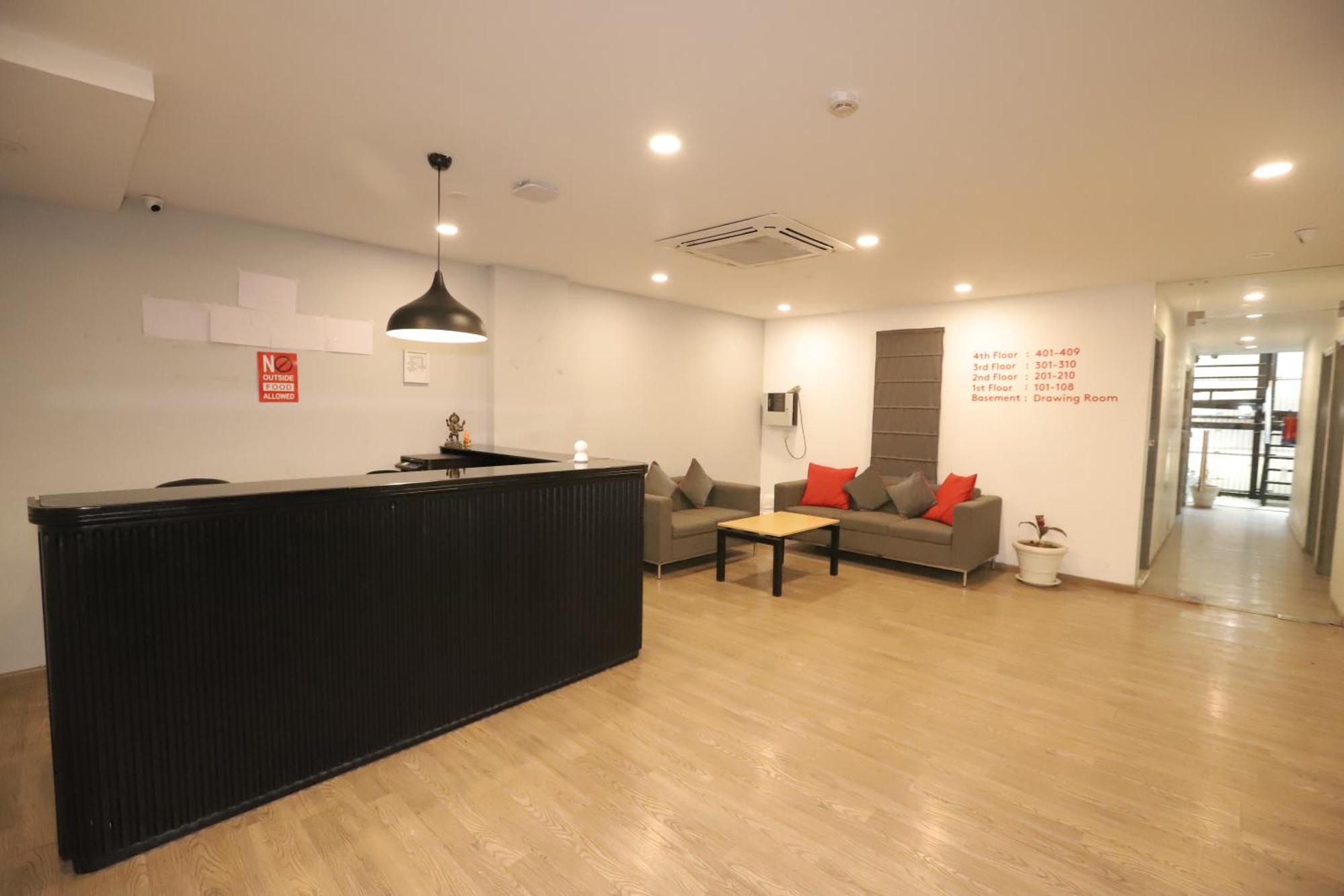 Qotel Hotel Ip Residency East Delhi Preet Vihar 新德里 外观 照片