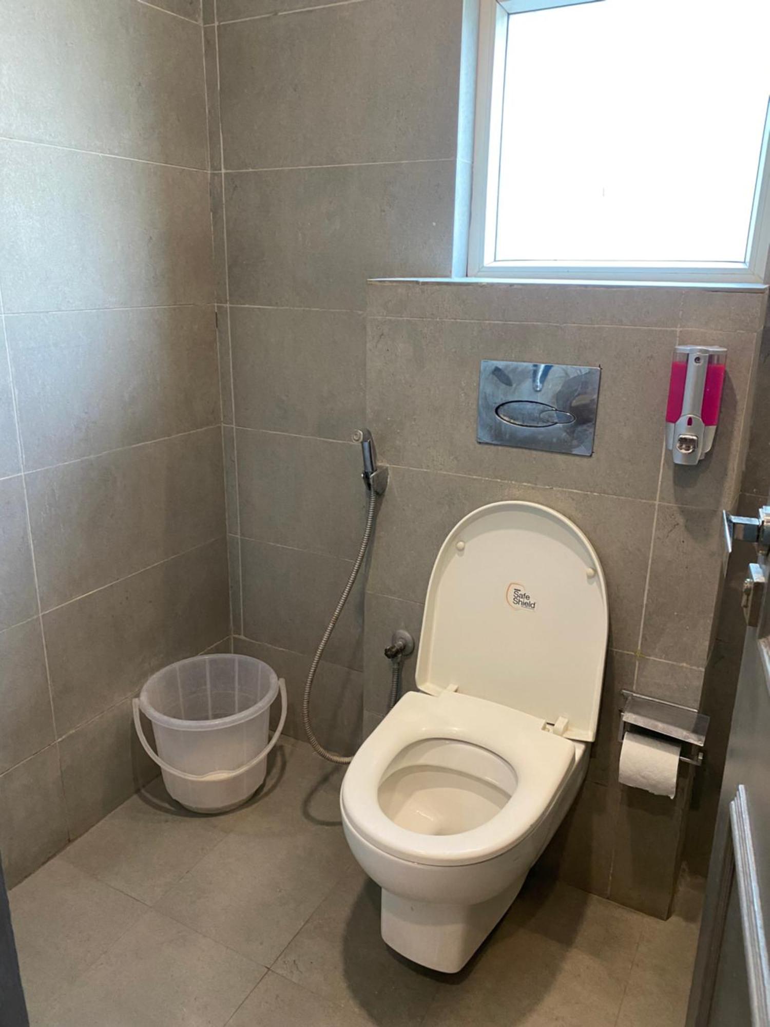 Qotel Hotel Ip Residency East Delhi Preet Vihar 新德里 外观 照片