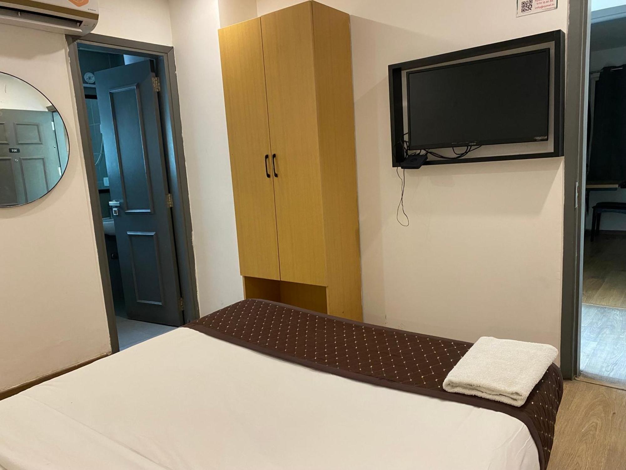 Qotel Hotel Ip Residency East Delhi Preet Vihar 新德里 外观 照片