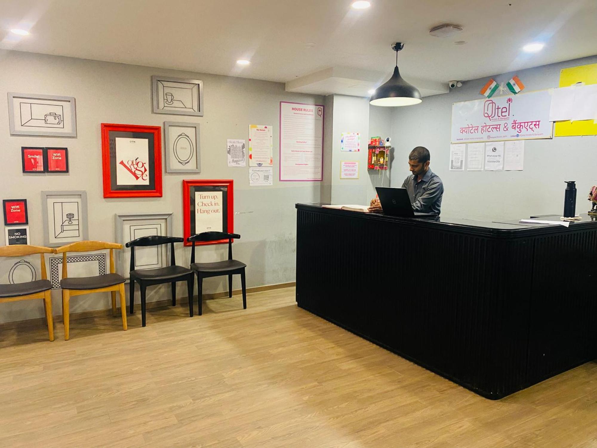 Qotel Hotel Ip Residency East Delhi Preet Vihar 新德里 外观 照片